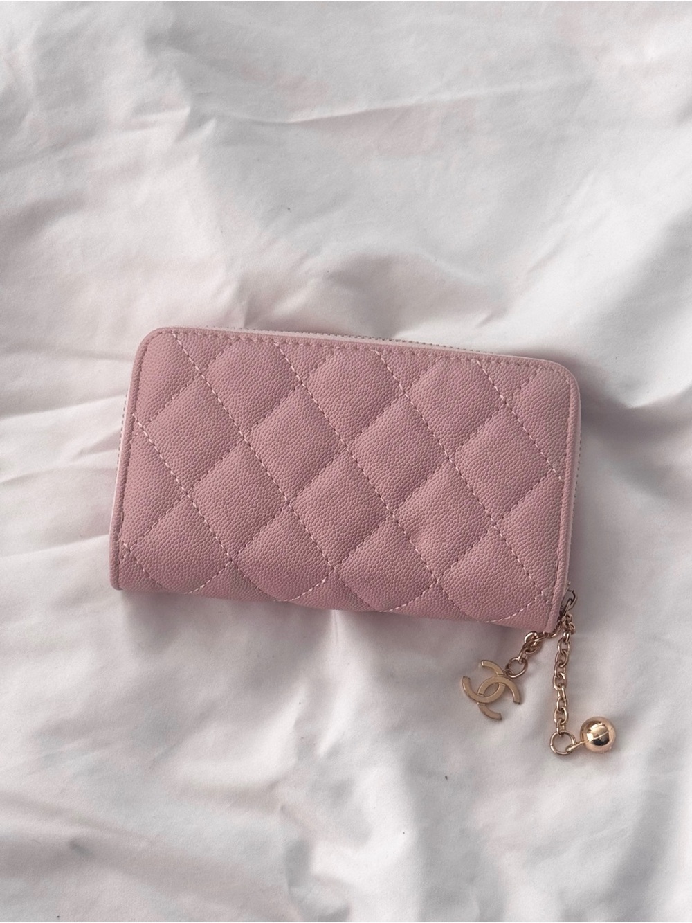 Classic Pink Quilted CC Wallet - Picture 3 of 5